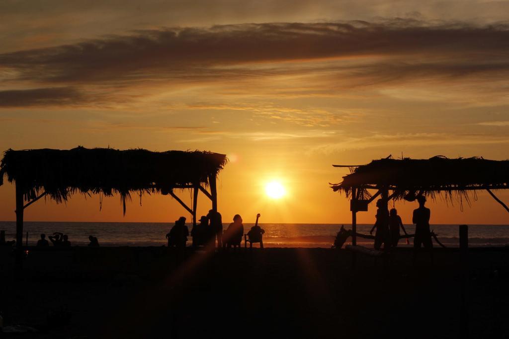 Cabanas La Tortuga อายัมเป ภายนอก รูปภาพ